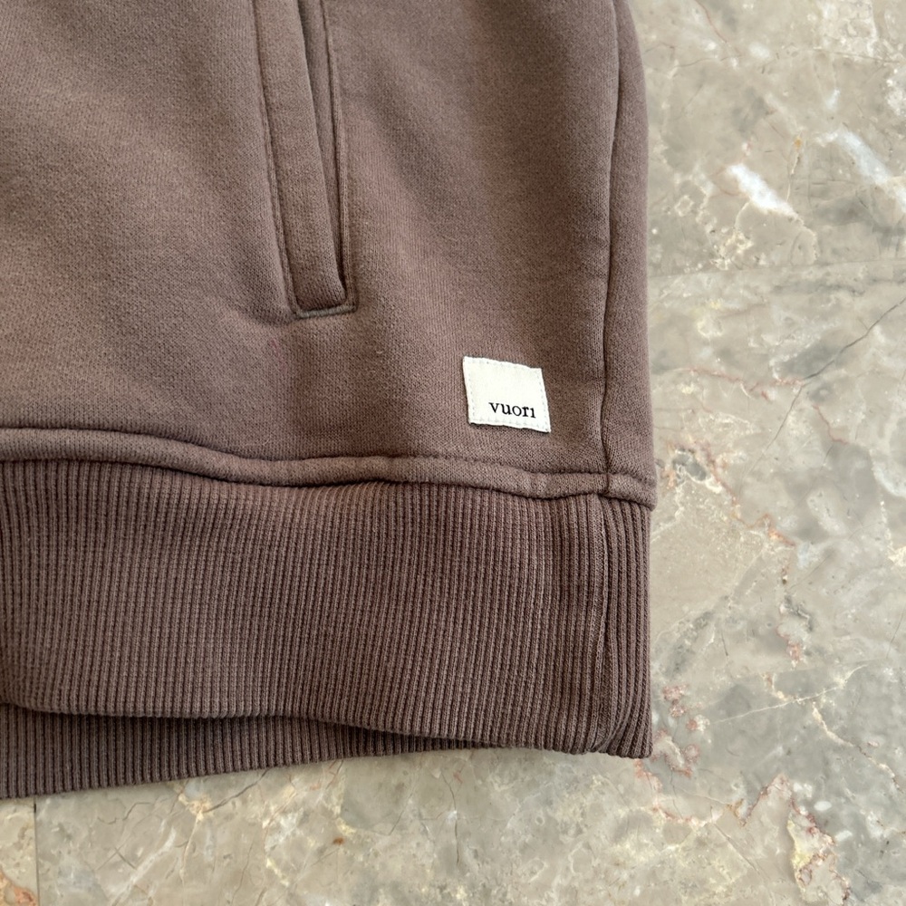 Vuori Full Zip Hoodie Brown Large 22.5x28 Organic Cotton Fleece - Picture 2 of 6